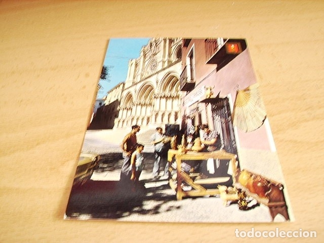 Postales: CUENCA -- ALFARERIA TIPICA Y CATEDRAL - Foto 1