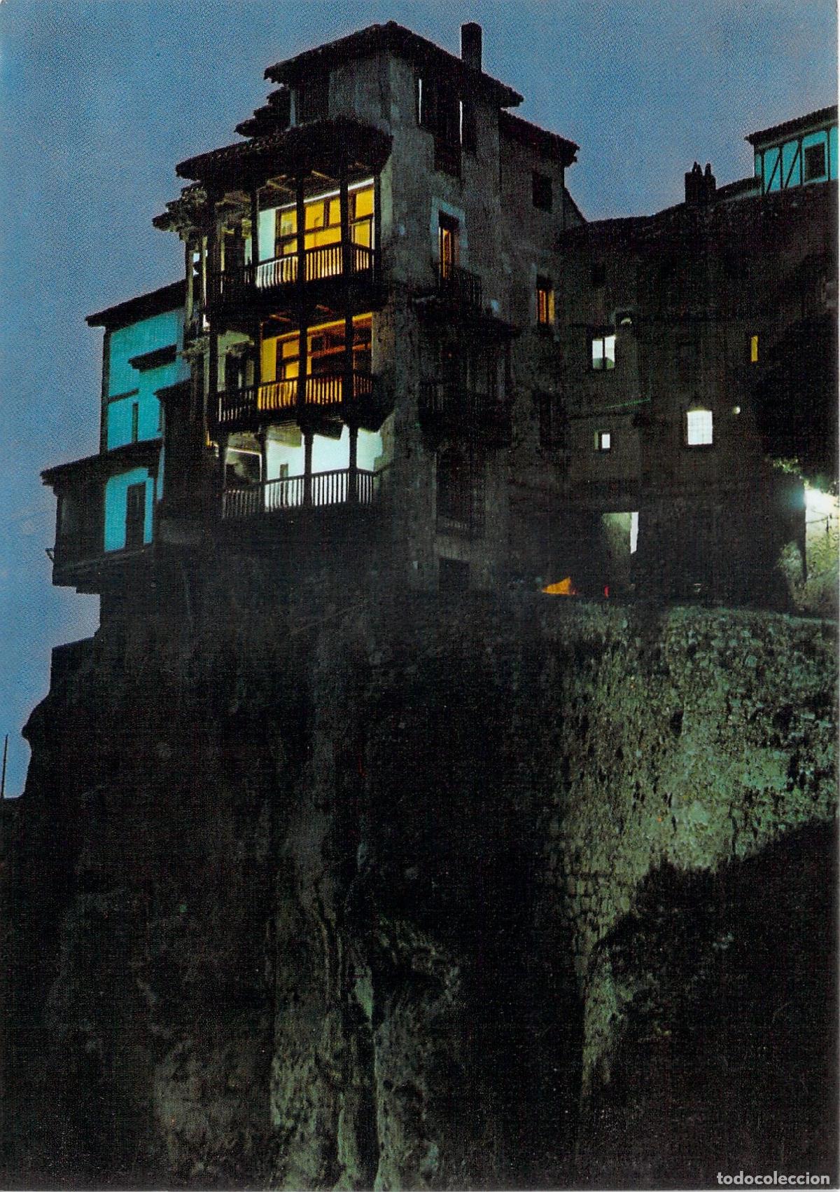 Postales: Postal de Cuenca: Casas Colgadas Iluminadas en Vista Nocturna
