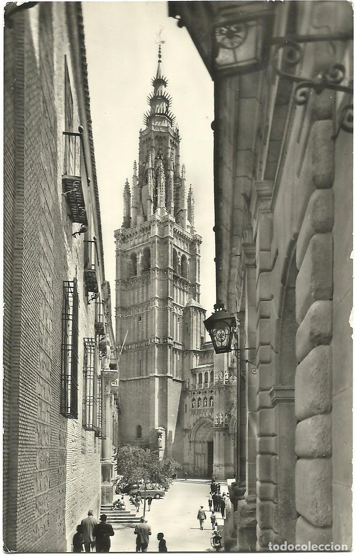 Postales: Toledo - Calle Tipica y Torre de la Catedral - Ed. Luis Arribas, Toledo