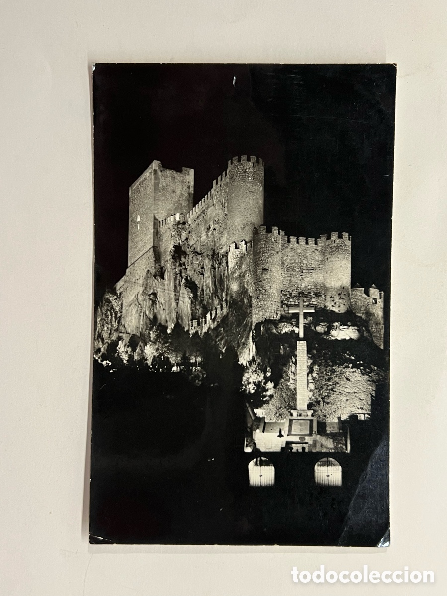 Postales: ALMANSA (Albacete) Postal fotograf&iacute;ca Castillo Vista nocturna. Foto Santandreu (a.1961) circulada