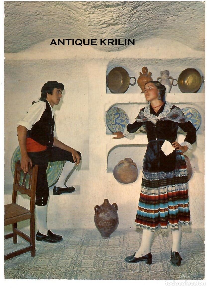 Postales: ALCALA DEL JUCAR / PAREJA TRAJE REGIONAL / CUEVAS DE MASAGO / SIN FRANQUEAR