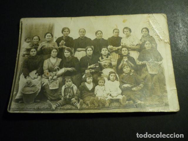 Postcards: TOMELLOSO CIUDAD REAL GRUPO DE MUJERES Y NI&Ntilde;OS RICARDO SANCHEZ POSTAL FOTOGRAFICA