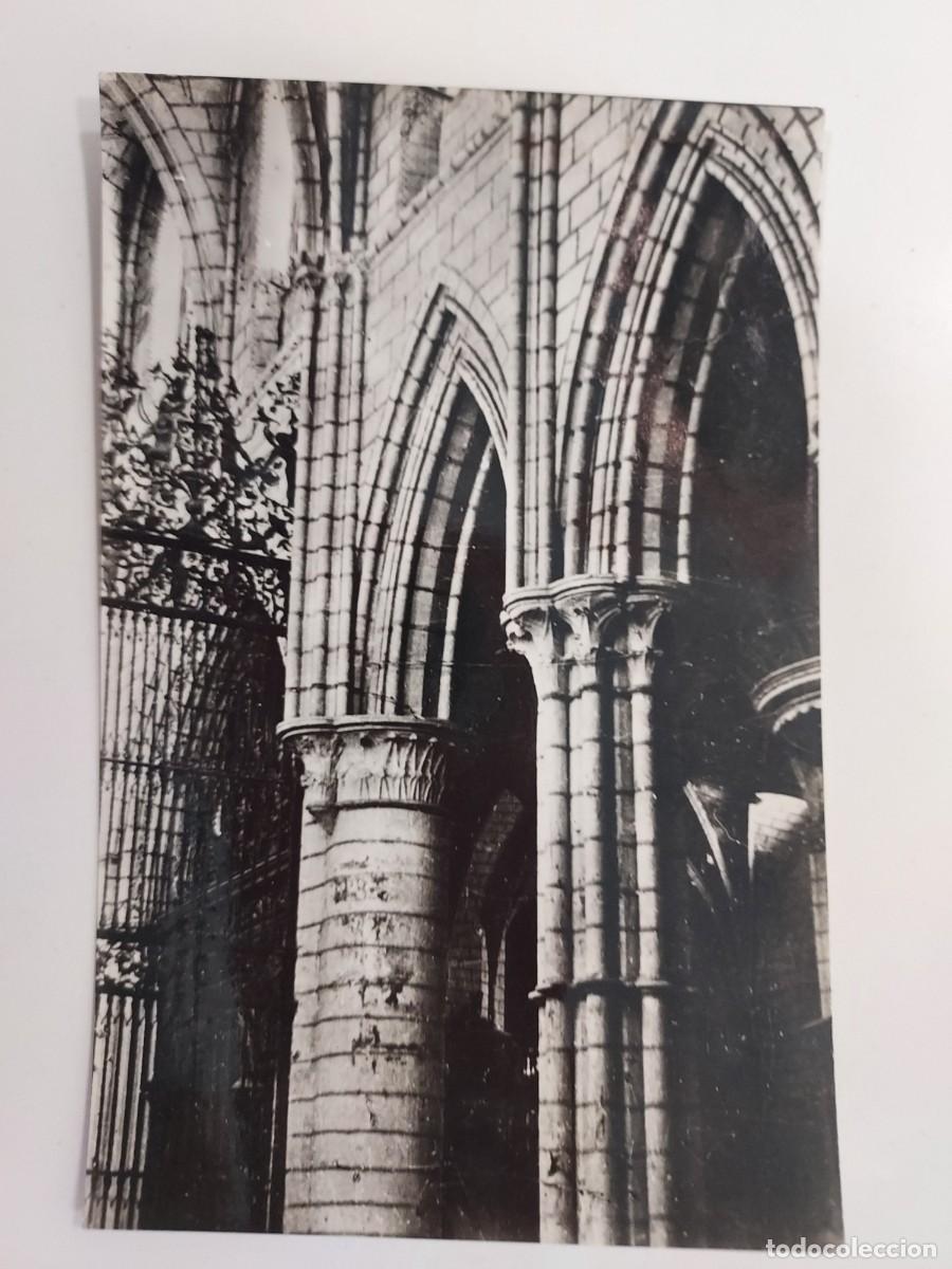Postales: POSTAL CUENCA INTERIOR DE LA CATEDRAL. A&Ntilde;OS 1950. CIRCULADA. HELIOTIPIA 26