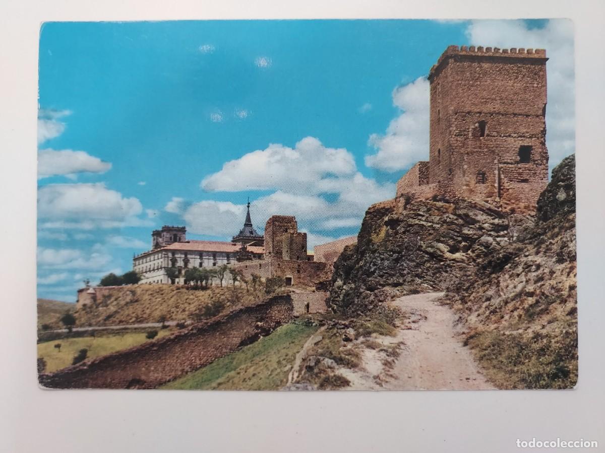 Postales: POSTAL UCLES CASTILLO Y MONASTERIO. 1965. SIN CIRCULAR. CUENCA - Foto 1