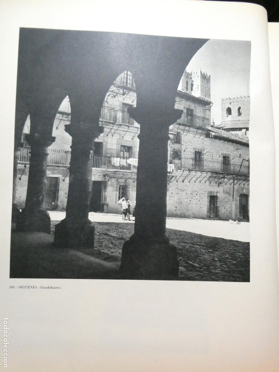 Postales: L&Aacute;MINA DOBLE PROMOCI&Oacute;N TUR&Iacute;STICA TURISMO ESPA&Ntilde;A. A&Ntilde;O 1957. SIG&Uuml;ENZA GUADALAJARA, ARANJUEZ. 228