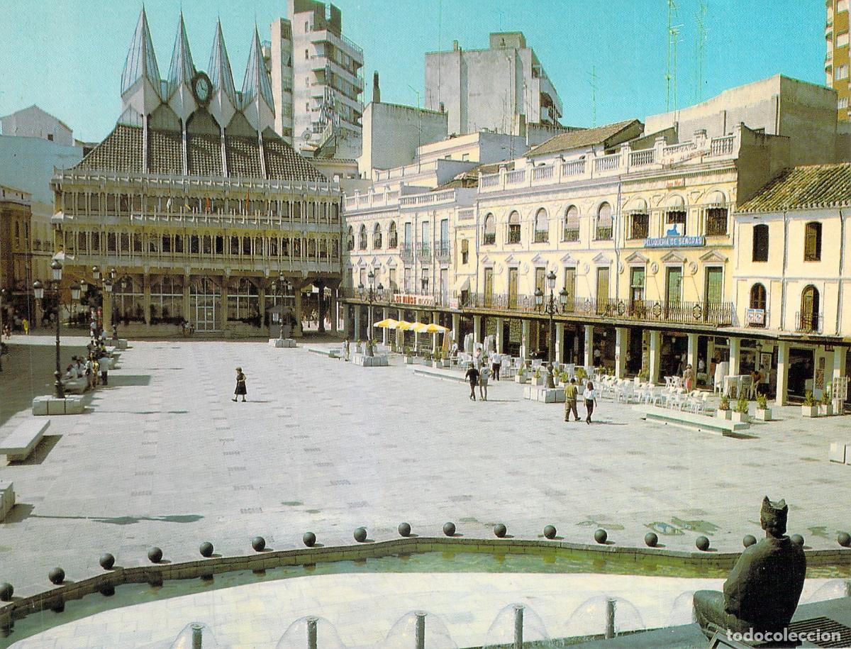 Postales: Postal de la Plaza Mayor y Ayuntamiento de Ciudad Real