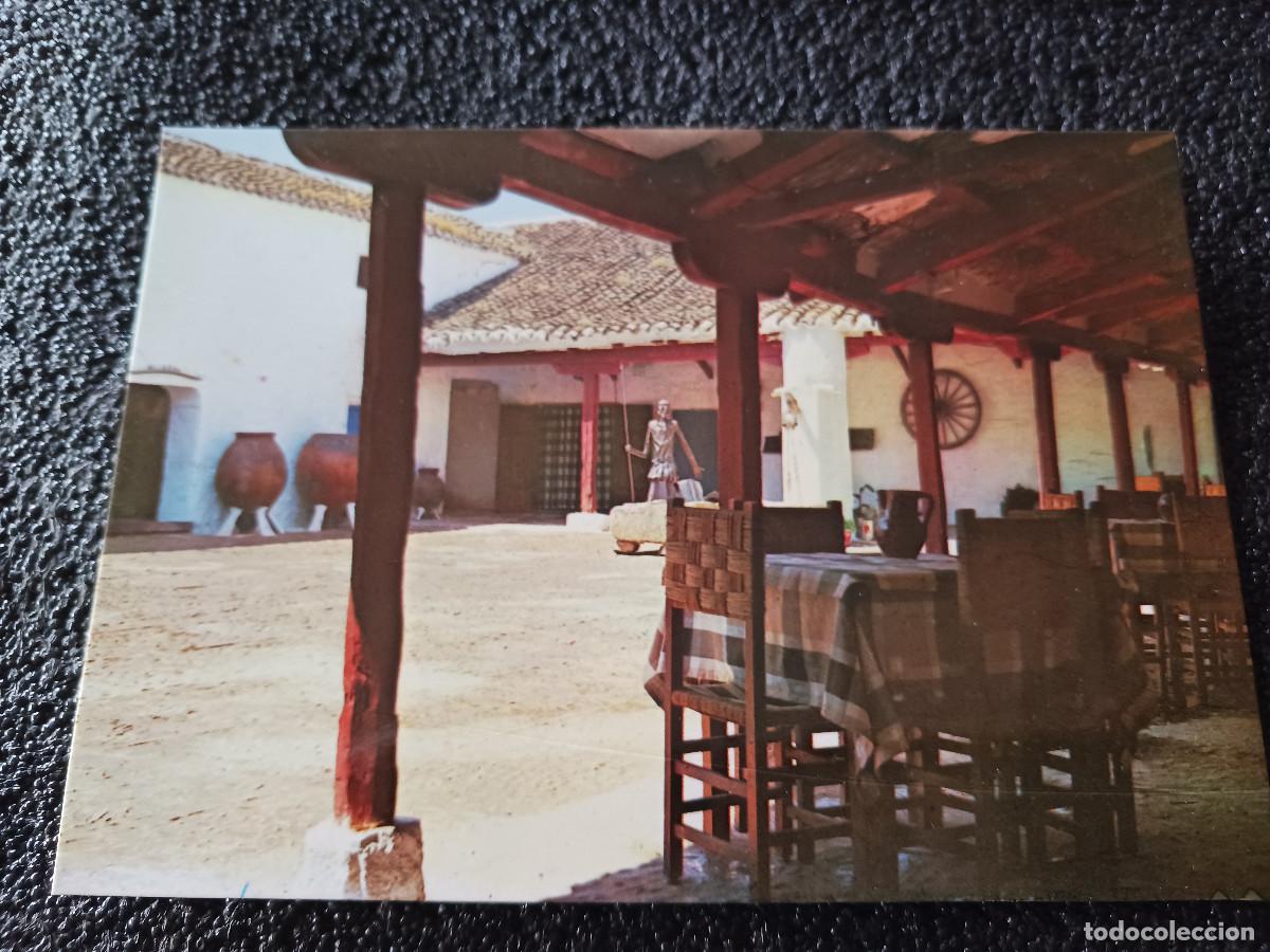 Postales: 3 Puerto L&aacute;pice - Venta del Quijote - patio, heliotipia