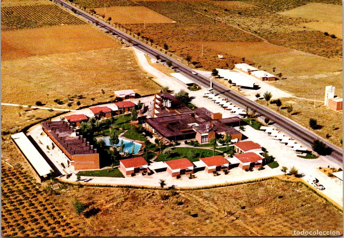 Postales: Valdepe&ntilde;as (Ciudad Real) - Motel El Hidalgo - Vista a&eacute;rea - Alarde 304 - 150x104mm