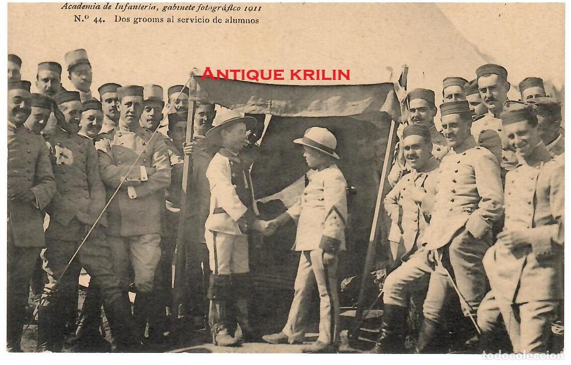 Postales: ACADEMIA DE INFANTERIA 1911 N&ordm; 44 DOS GROOMS AL SERVICIO DE ALUMNOS / HAUSER MENET