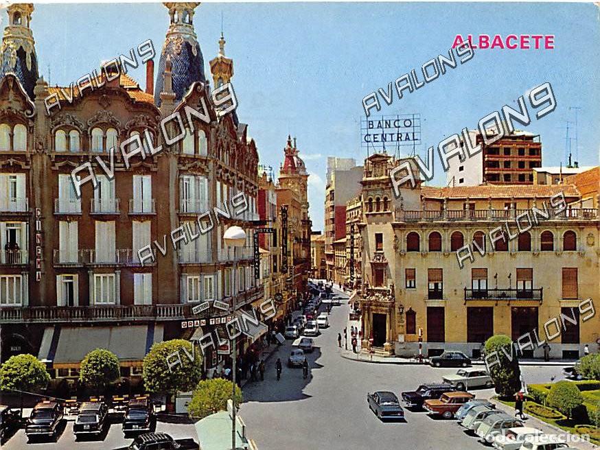 Postales: PL. del Caudillo y Calle Marqu&eacute;s de Molina (Albacete) - Circulada con sello - A&ntilde;os 60