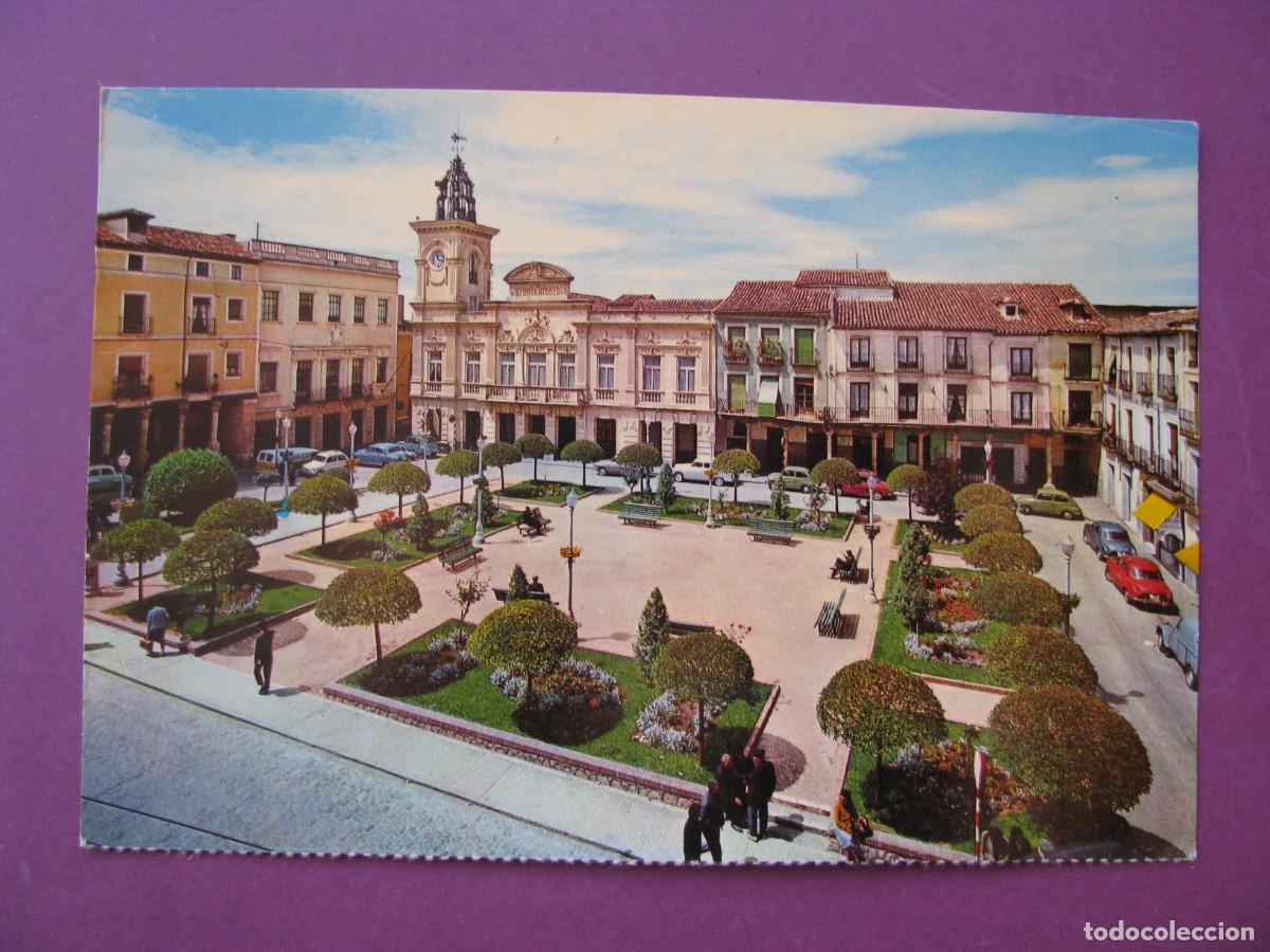 Postales: POSTAL DE GUADALAJARA. PLAZA JOSE ANTONIO Y AYUNTAMIENTO. FARDI.
