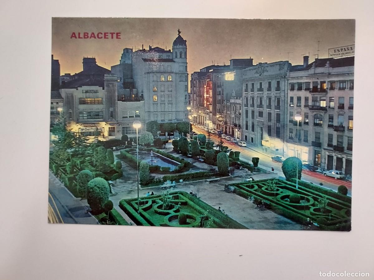 Postales: POSTAL ALBACETE PLAZA CAUDILLO NOCTURNA. 1969. CIRCULADA. EDICIONES PARIS