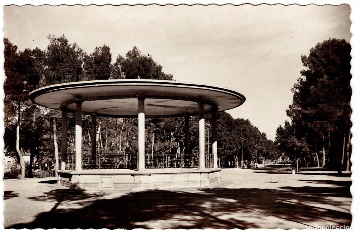 Postales: POSTAL DE ALBACETE, PARQUE DE LOS M&Aacute;RTIRES &ndash; CIRCULADA EN 1959
