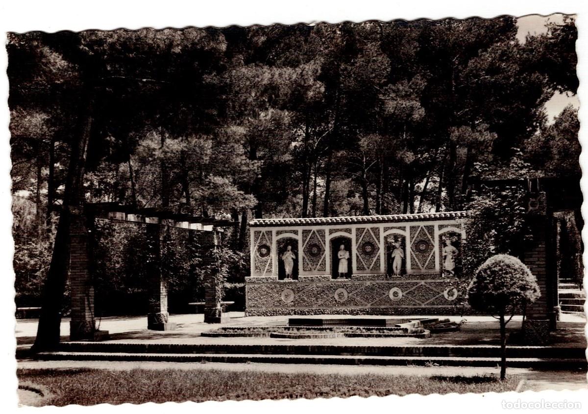Postales: POSTAL DE ALBACETE, PARQUE DE LOS M&Aacute;RTIRES &ndash; CIRCULADA EN 1960