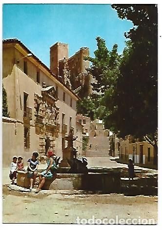 Postales: TIPICA FUENTE DE LOS PATOS. CASA GRANDE Y CASTILLO.- ALMANSA / ALBACETE