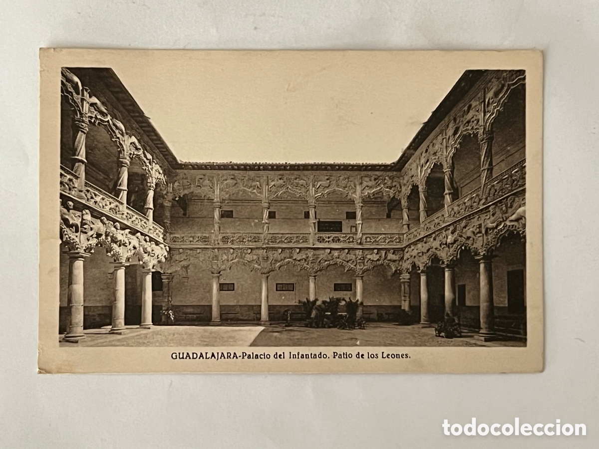 Postales: GUADALAJARA. Postal Palacio del Infantado. Patio de los Leones. Edic. Roisin (h.1930?) S/C