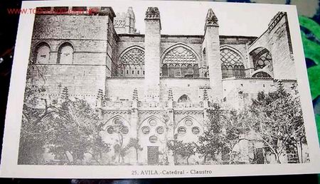 Postales: ANTIGUA POSTAL DE AVILA - CATEDRAL CLAUSTRO - FOTO ROISIN