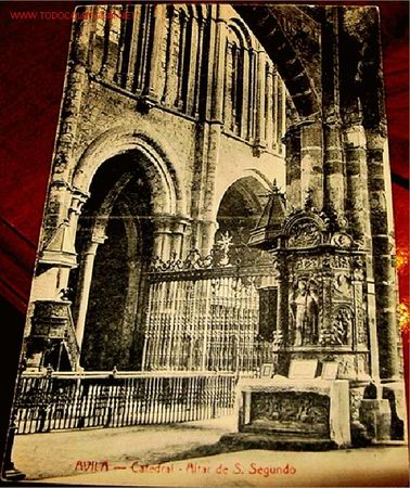 Postales: ANTIGUA POSTAL DE AVILA - CATEDRAL - ALTAR DE SAN SEGUNDO