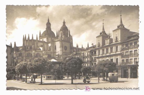 Postales: Segovia.-Plaza del General Franco