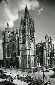 Postales: LE&Oacute;N. FACHADA DE LA CATEDRAL. - Foto 1