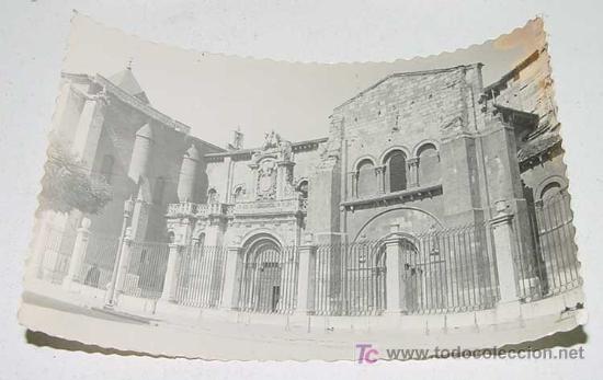 Postales: ANTIGUA FOTO POSTAL DE LEON N&ordm; 39 - BASILICA DE SAN ISIDORO - ED. ARTIGOT - SIN CIRCULAR