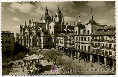Postales: SEGOVIA. PLAZA DEL GENERAL FRANCO. - Foto 1