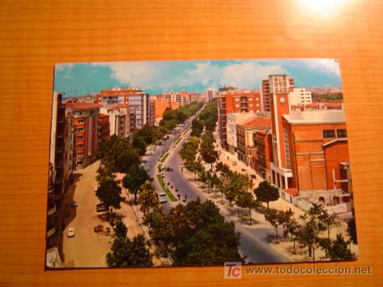 Postcards: POSTAL VALADOLID AVENIDA DE ZORRILLA CIRCULADA