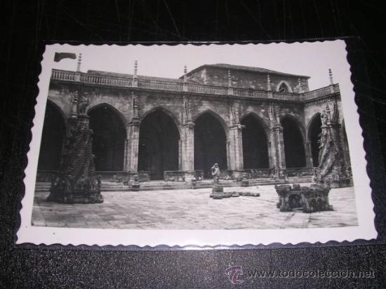 Postales: 40.-LEON ,PATIO DE LA CATEDRL Y TERMAS ROMANAS.EDC. ARRIBAS.14X9 CM.
