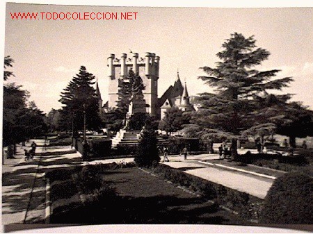 Postales: POSTAL DE LOS JARDINES DEL ALC&Aacute;ZAR DE SEGOVIA DE LOS 50