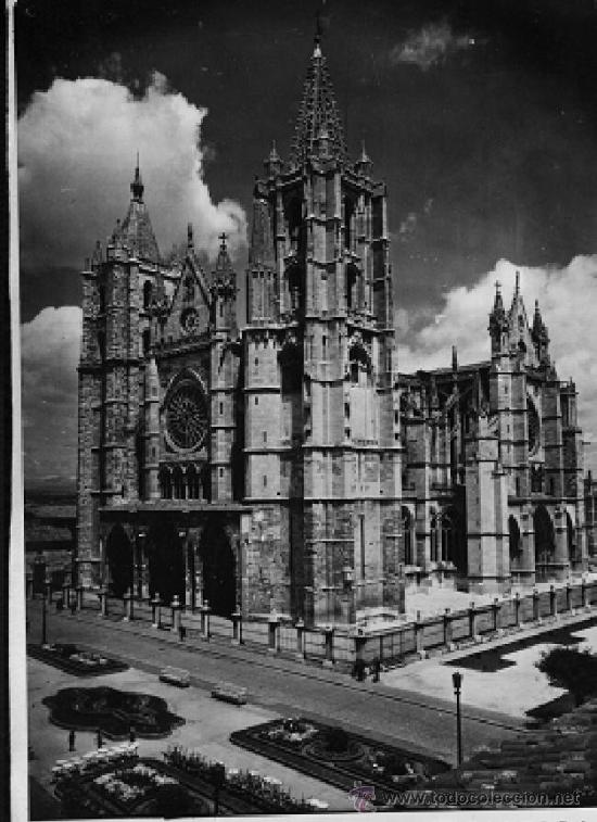 Postales: POSTAL LEON, ed. ARTIGOT n&ordm; 1 la catedral, n&ordm; 1 ,;,  sin escribir, c.a. 1960,