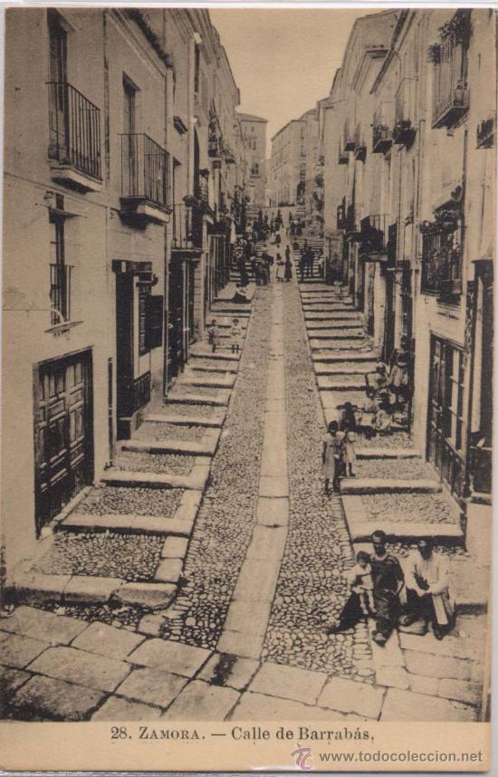 Postales: ZAMORA.-CALLE DE BARRAB&Aacute;S - Foto 1