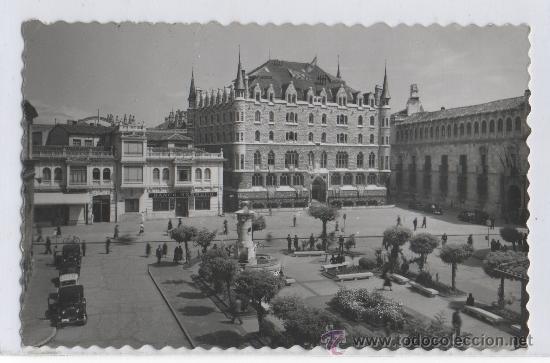 Postales: TARJETA POSTAL JARDINES DE SAN MARCELO LEON BANCO HERRERO