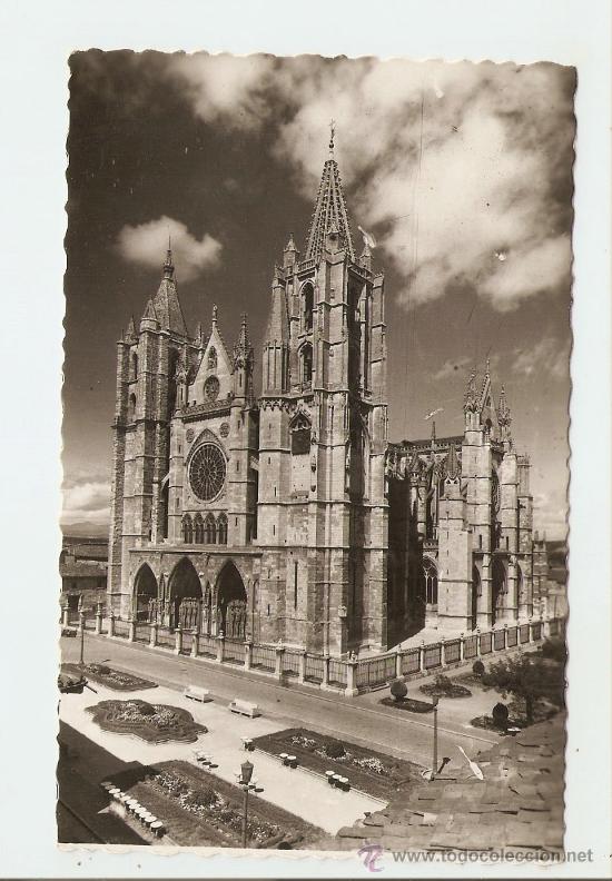 Postales: LE&Oacute;N - FACHADA PRINCIPAL DE LA CATEDRAL 1929