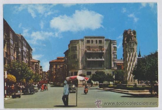 Postales: TARJETA POSTAL MONUMENTO AL GENERAL YAG&uuml;E Y CALLE DEL MARQU&Eacute;S DE VADILLO SORIA GUARDIA URBANO