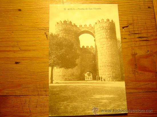 Postales: Buena postal  de Avila.- Puerta de San Vicente