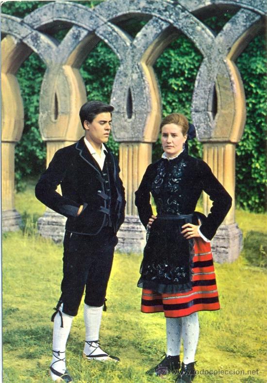 Postales: TARJETA POSTAL PAREJA TIPICA SORIA