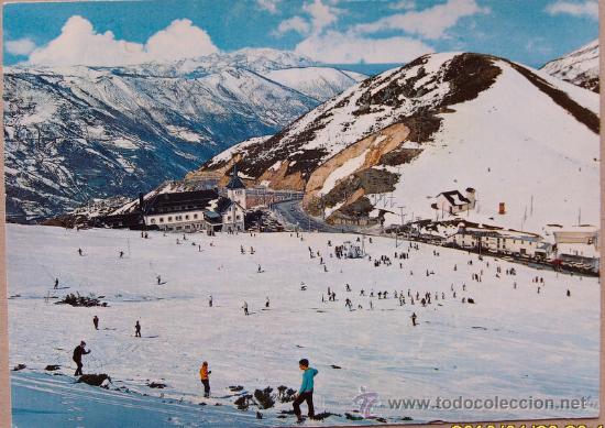 Postales: PUERTO DE PAJARES Pista La Cerra y Parador Nacional