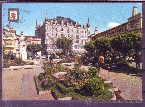 Postales: LEON N&ordm; 16 PLAZA DE SAN MARCELO Y EDIFICIO DEL MONTE DE PIEDAD