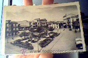 Postales: PLAZA DE SANTOCILDES(LE&Oacute;N).N&ordm;64.EDICIONES ARRIBAS.A&Ntilde;OS 50.CIRCULADA.