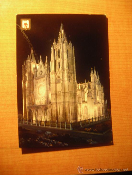 Postales: POSTAL IMAGEN ESCUDO DE ORO PRIMERA COLECCION DE CATEDRALES LEON  LA CATEDRAL SIN CIRCULAR