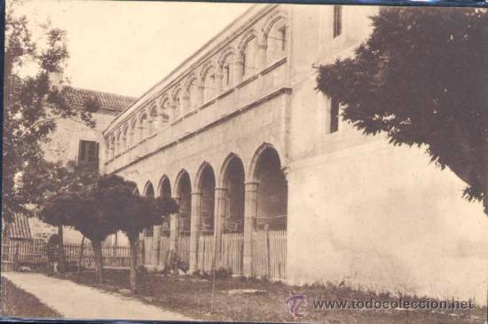 Postales: &Aacute;VILA.- CONVENTO DE SANTO TOM&Aacute;S.-GALER&Iacute;A DE LA ENFERMER&Iacute;A