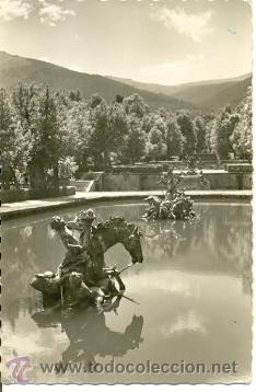 Postales: 7-esp442. Postal La Granja de San Ildefonso. Fuente. La Carrera de Caballos