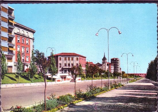 Postales: LEON - AVENIDA DE LA FACULTAD - POSTAL DENTADA EDITADA POR GARCIA GARRABELLA Y CIA N&ordm; 10