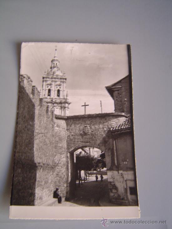 Postales: Interesante postal de Burgo de Osma.-Puerta de la antigua Muralla