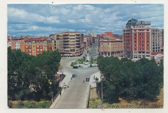 Postales: POSTAL A&Ntilde;OS 60 // LEON / COCHES DE EPOCA