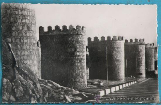 Postales: ANTIGUA  POSTAL DE AVILA - MURALLAS - CIRCULADA - EN  - HELIOTIPIA ARTISTICA ESPA&Ntilde;OLA