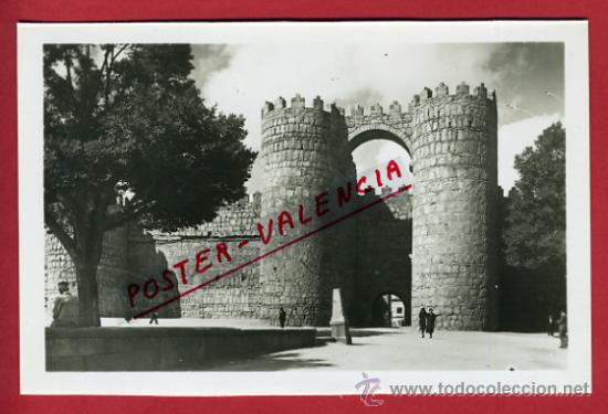 Postales: AVILA, PUERTA DE SAN VICENTE,     P62771