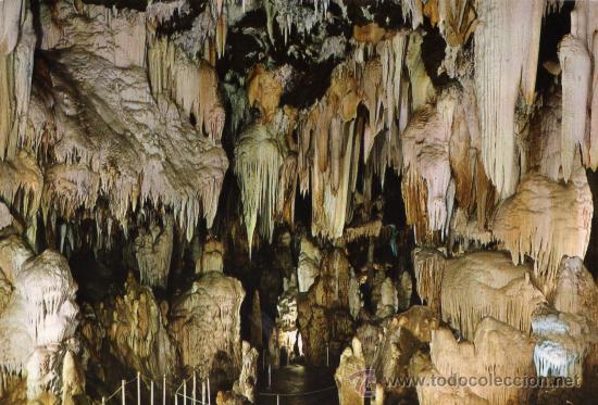 Postales: ARENAS DE SAN PEDRO N&ordm; 24 GRUTA EL AGUILA ED. VISTABELLA ESCRITA CIRCULADA SELLO