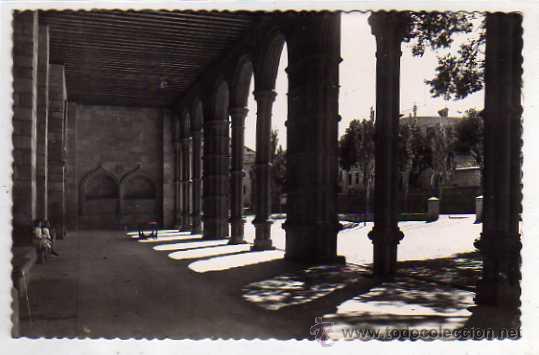 Postales: Avila. n&ordm; 55. Claustro de la Basilica de San Vicente. Ed Garcia Garrabella. Sin circular.