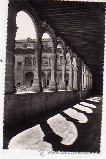Postales: Avila. n&ordm; 17. Convento de Santo Tom&aacute;s. Clautro de los Reyes. Ed Garcia Garrabella. sin circular.